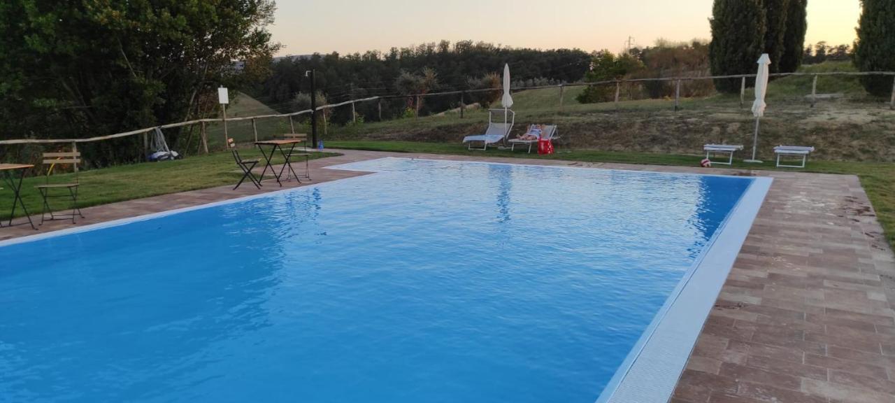 Agriturismo Cheloni Guasticce Экстерьер фото