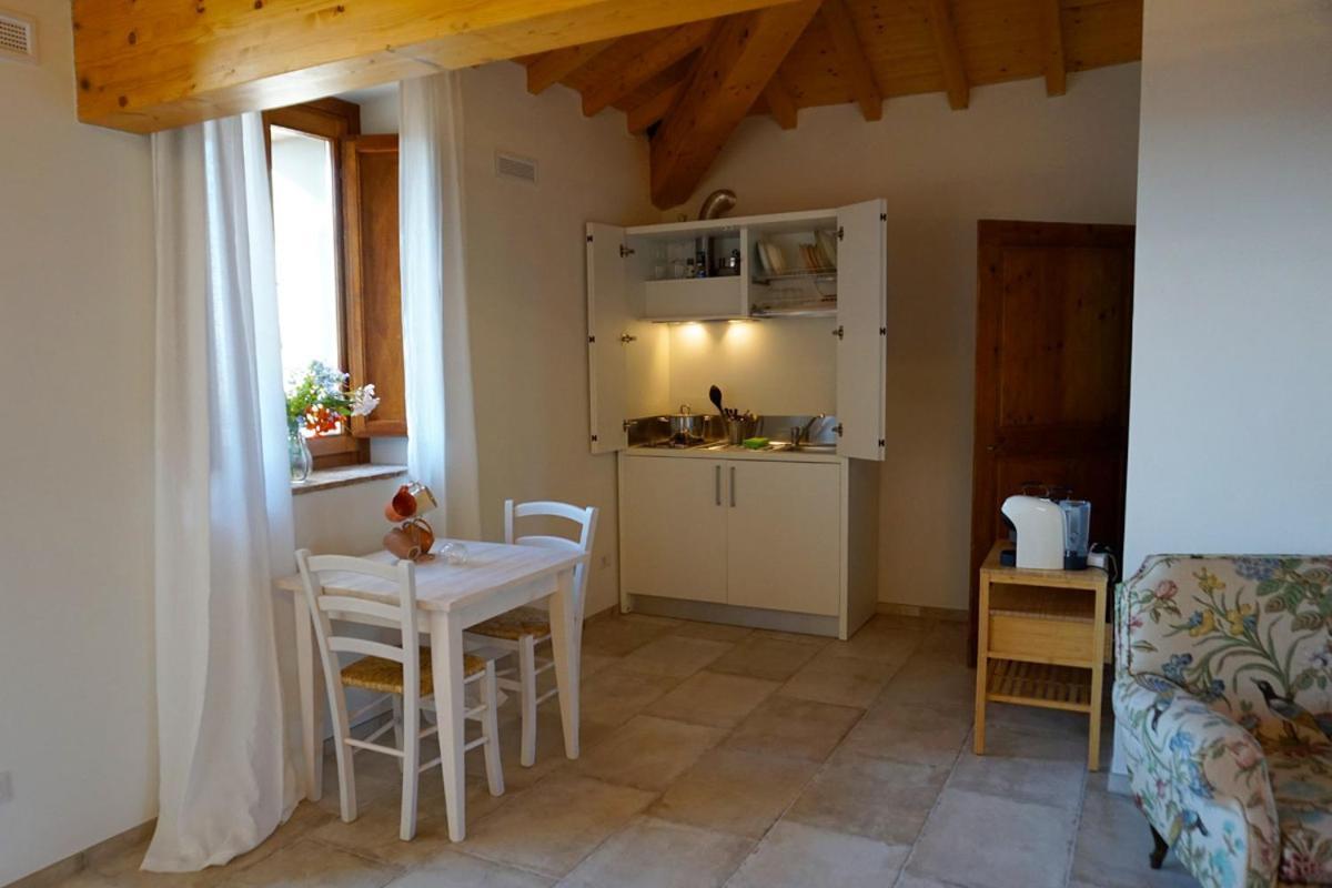 Agriturismo Cheloni Guasticce Экстерьер фото